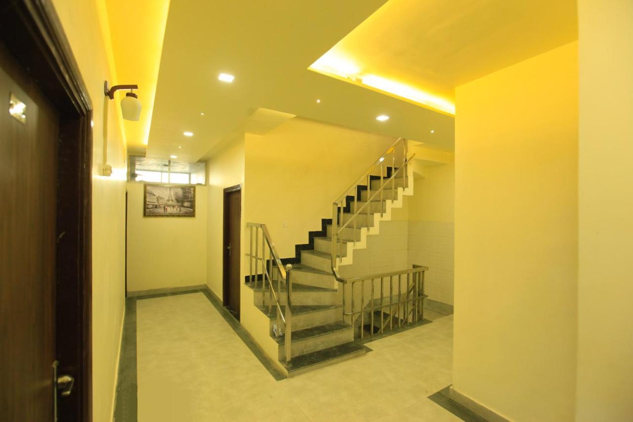 Hotel Syal Inn Амритсар Екстериор снимка