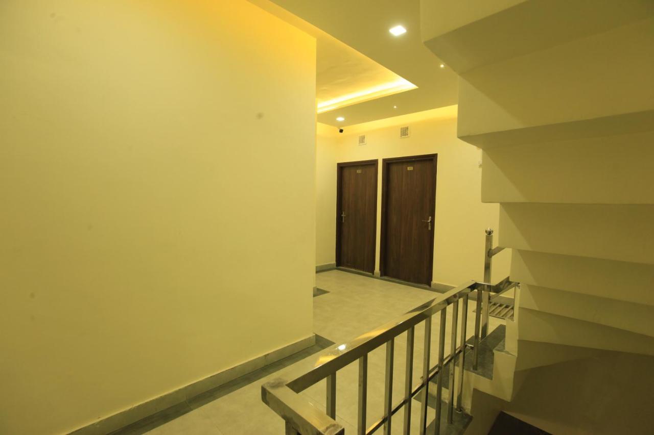 Hotel Syal Inn Амритсар Екстериор снимка